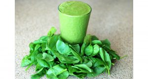 grön smoothie med spenat innehåller oxalat